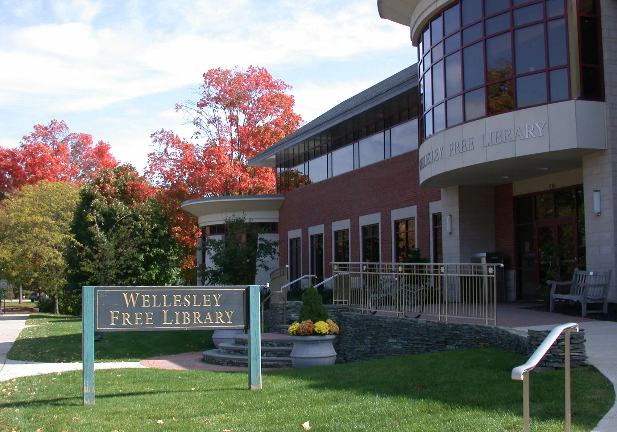 Wellesley Free Library